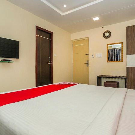 Super Collection O Indian Suites Near Sitara Restaurant Bangalore Extérieur photo
