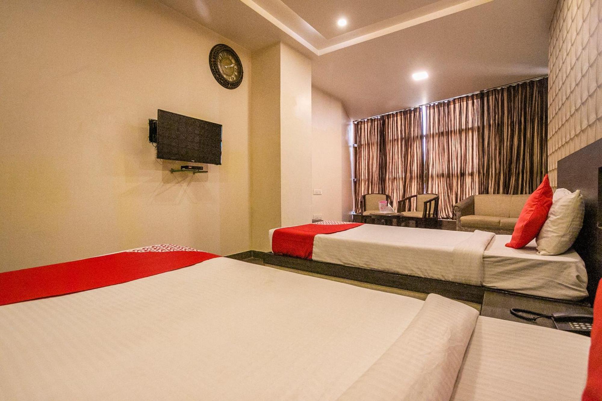 Super Collection O Indian Suites Near Sitara Restaurant Bangalore Extérieur photo